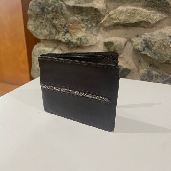 Wallet - Picture 1 of 2